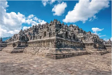 花蓮靜思堂飛天雕刻